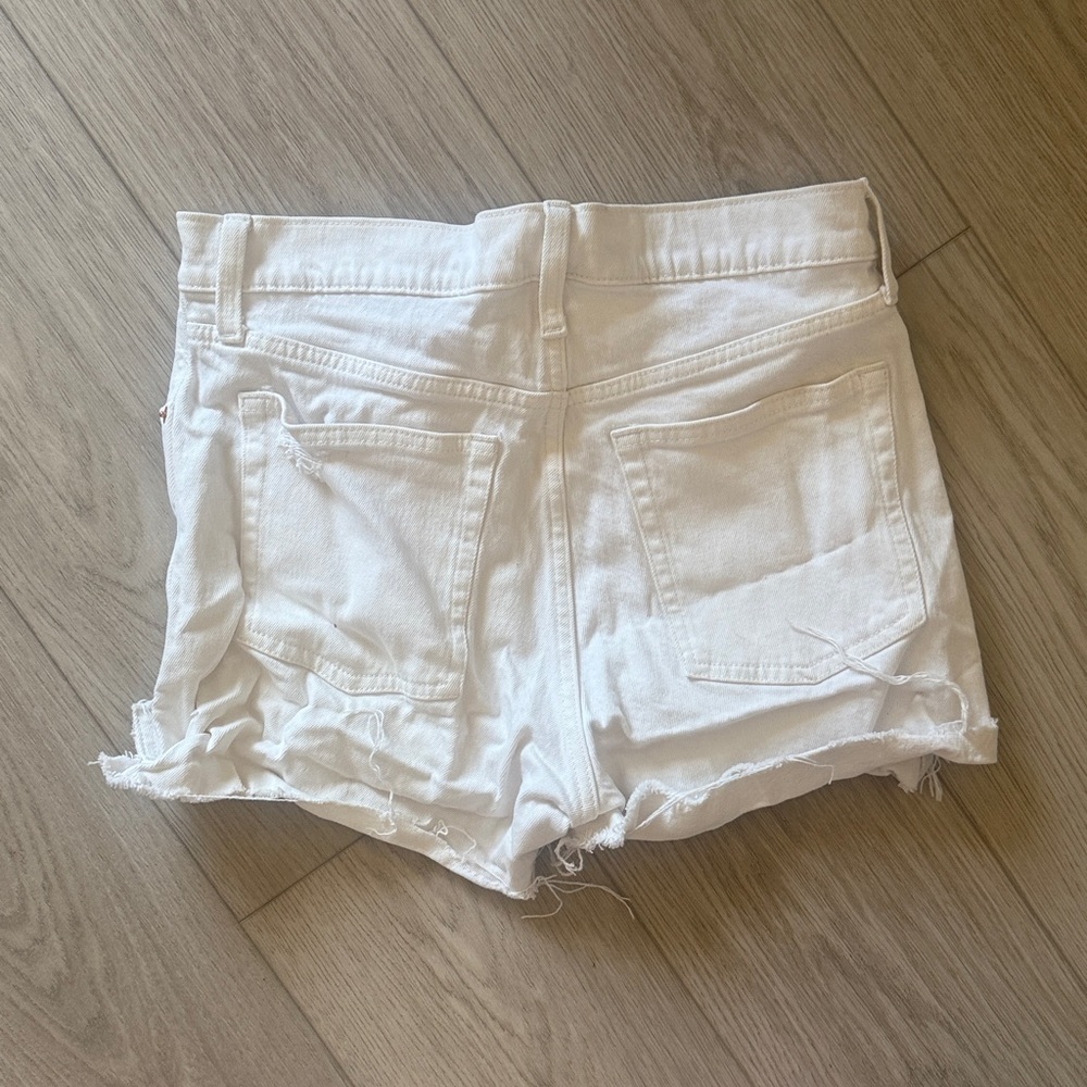 GAP Off-White High Rise Cheeky Shorts - Picture 3 of 3